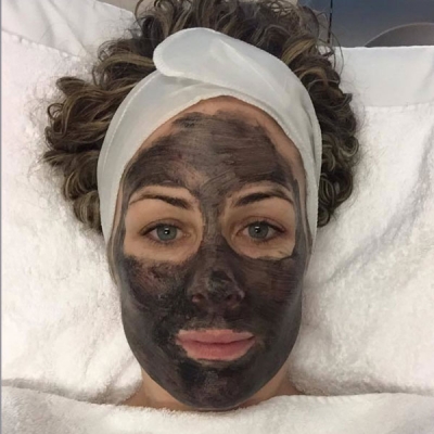 Carbon Q Facial